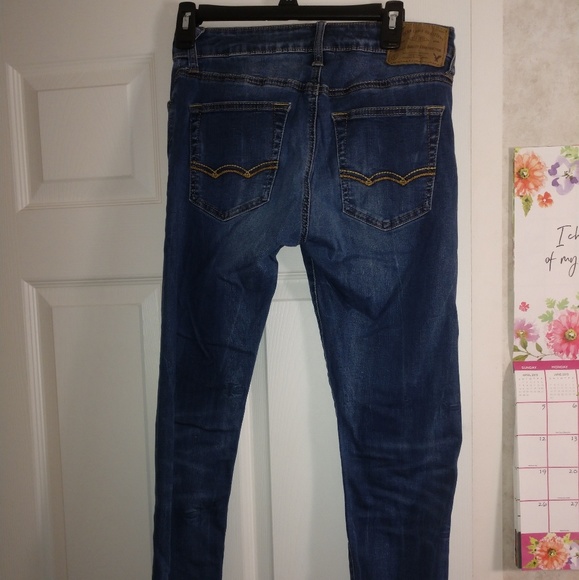 Jeans - Picture 2 of 4